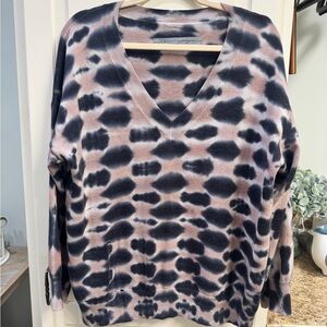 Patterned V-Neck Sweater